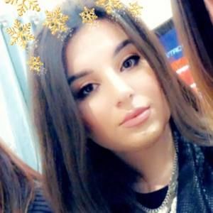 Meet your Posher, Lilit